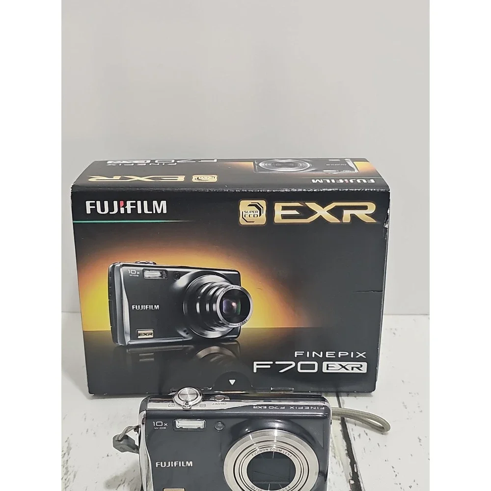 Fujifilm FinePix F70EXR 10MP Digital Camera 10x Zoom Gunmetal Tested